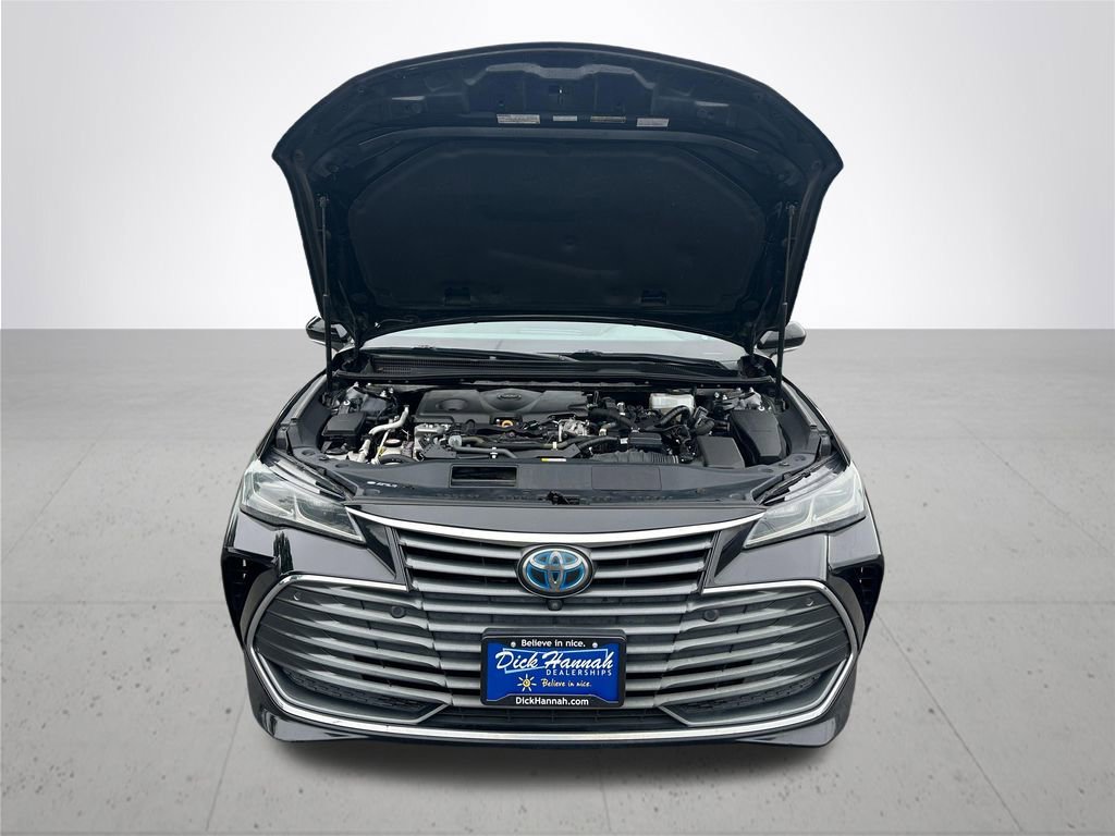 Used 2020 Toyota Avalon Limited w/ Advanced Safety Package FWD image 4