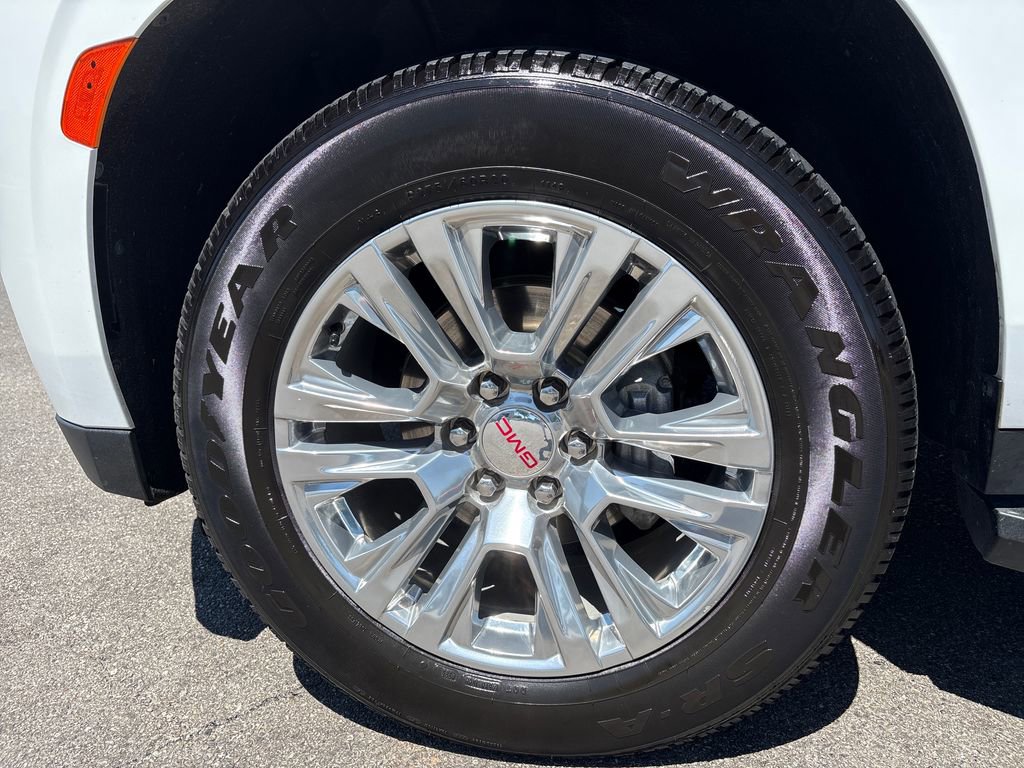 Certified 2024 GMC Yukon Denali RWD image 24