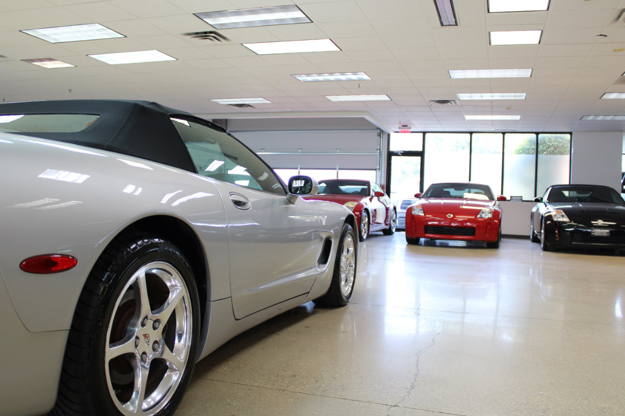 Used 2004 Chevrolet Corvette Convertible w/ Preferred Equipment Group image 21