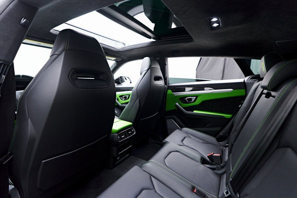 Used 2022 Lamborghini Urus image 47