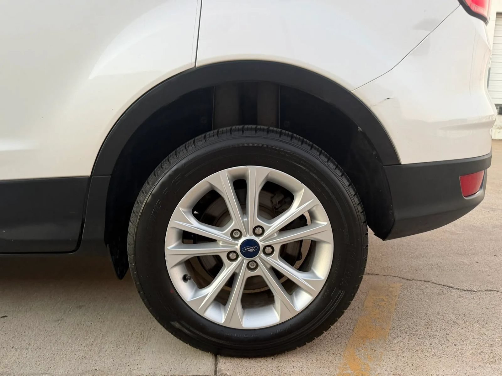 Used 2018 Ford Escape SEL AWD/4WD image 42
