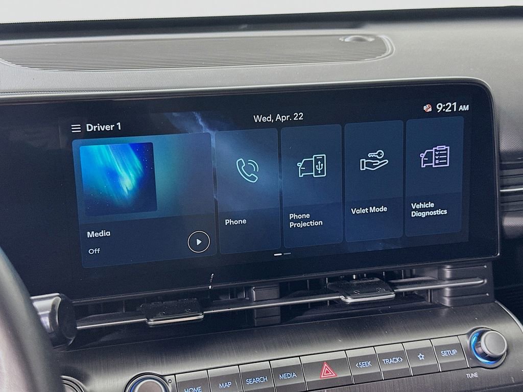Used 2025 Hyundai Kona SEL FWD image 24