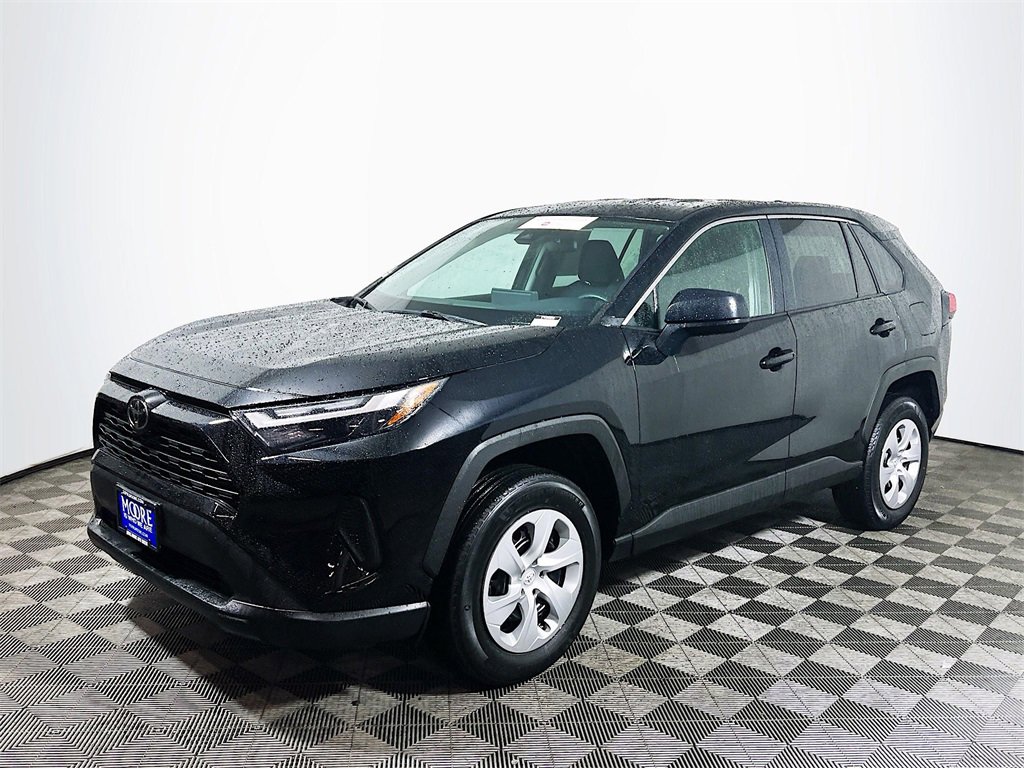 Certified 2025 Toyota RAV4 LE image 4