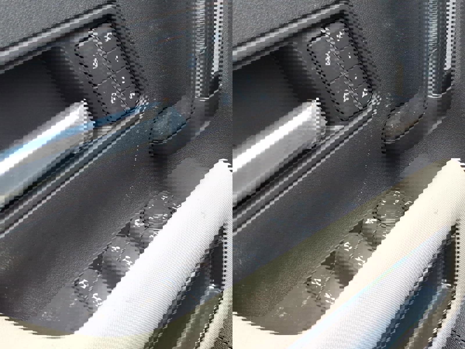 New 2026 GMC Hummer EV SUV w/ LPO, Dark Essentials Package image 15