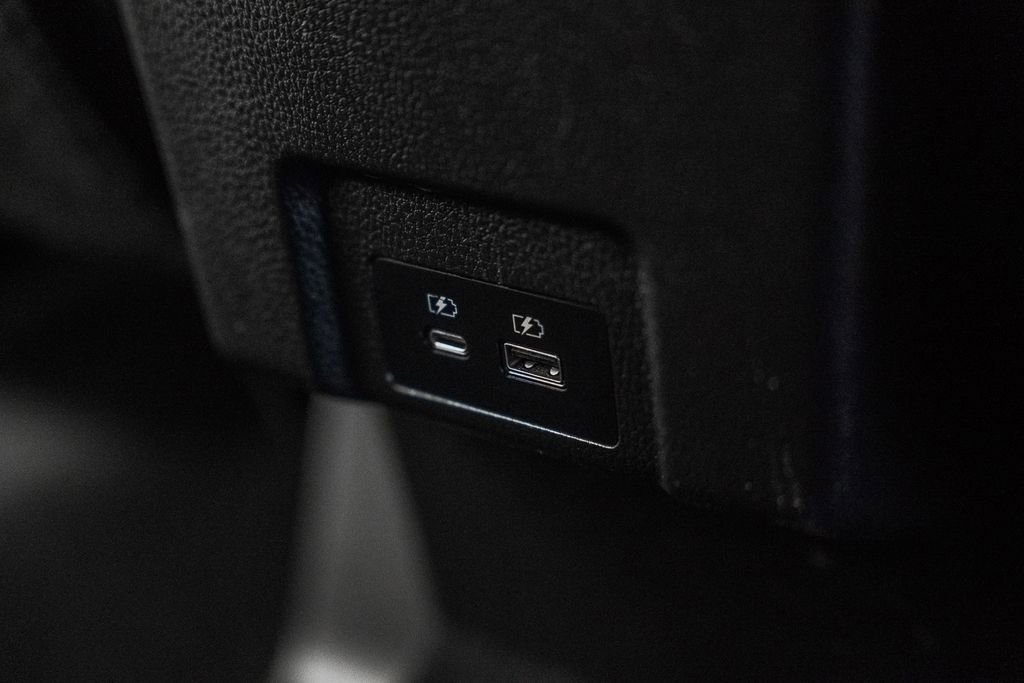 Used 2025 Mitsubishi Eclipse Cross SE image 38