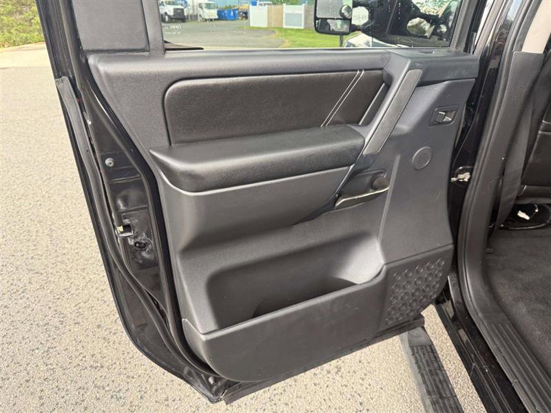 Used 2013 Nissan Titan PRO-4X image 16