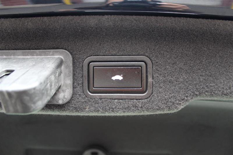 Used 2012 Audi A8 L 4.2 AWD/4WD image 31