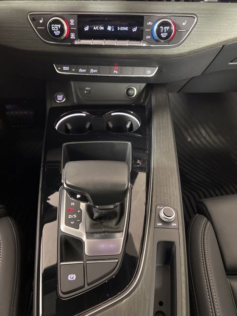 Used 2023 Audi A4 2.0T Premium w/ Convenience Package image 25