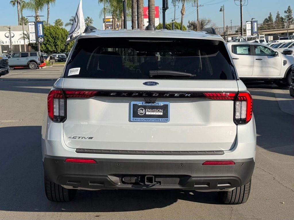 Used 2025 Ford Explorer Active image 7