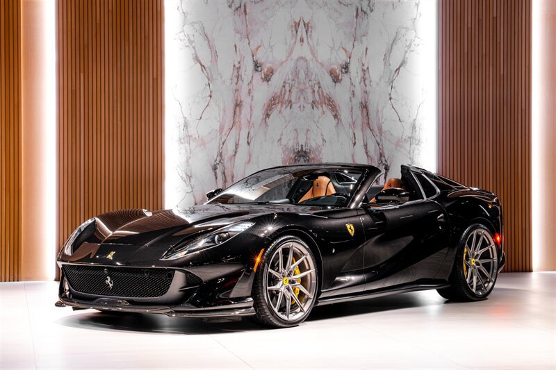 Used 2021 Ferrari 812 GTS RWD image 1