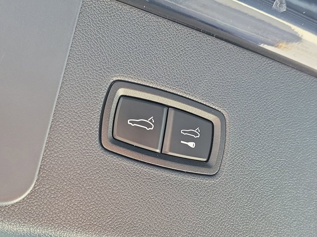 Certified 2022 Porsche Cayenne image 18