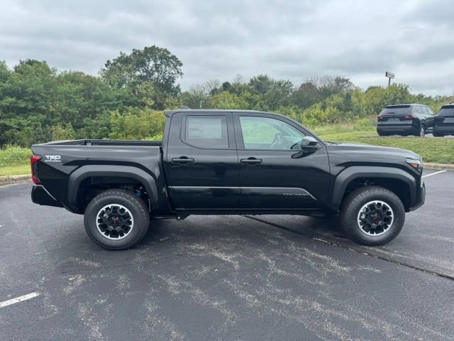 New 2026 Toyota Tacoma TRD Off-Road AWD/4WD image 2