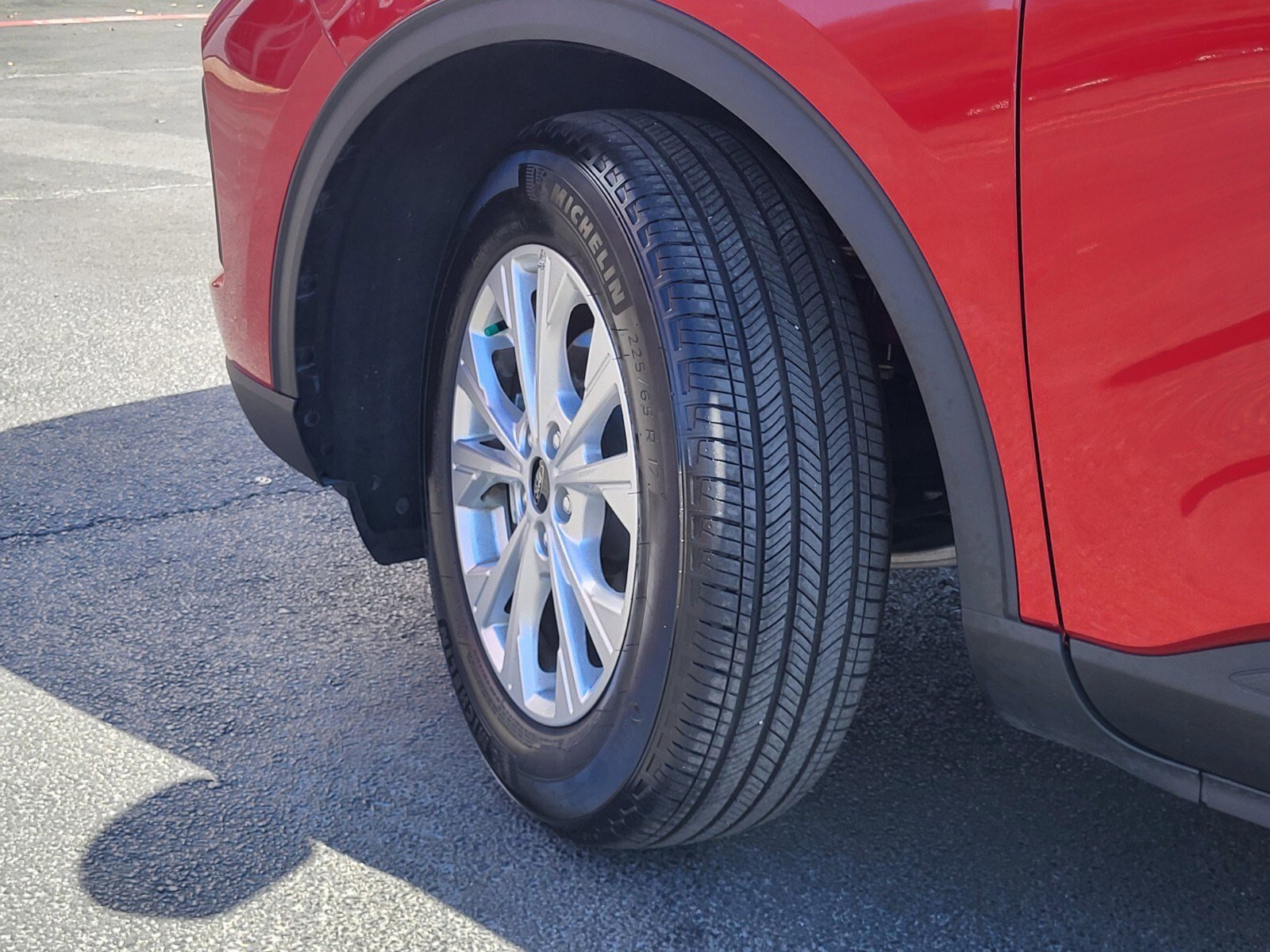 Certified 2025 Ford Escape Active image 33