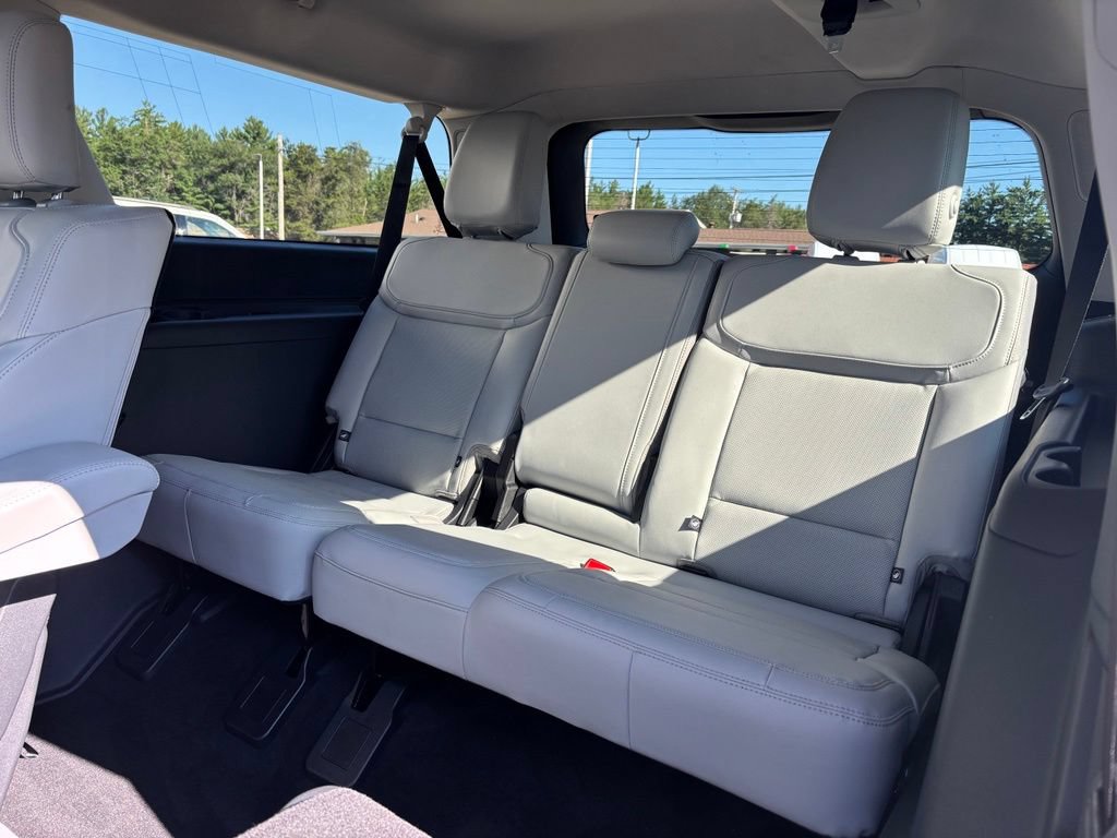 New 2027 Ford Expedition Max Platinum AWD/4WD image 17