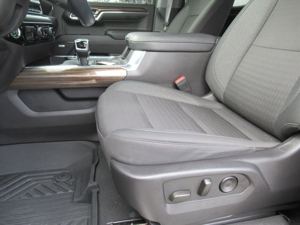 Used 2023 Chevrolet Silverado 1500 LT Trail Boss w/ Convenience Package II AWD/4WD image 17