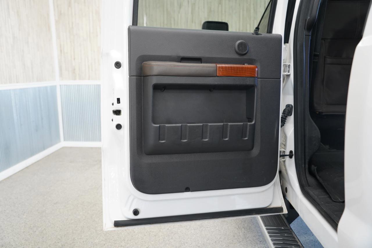 Used 2016 Ford F250 King Ranch w/ FX4 Off-Road Package AWD/4WD image 36