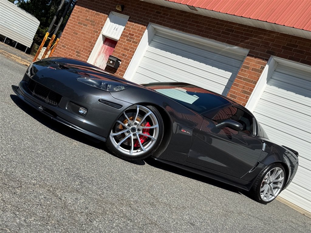Used 2009 Chevrolet Corvette Z06 RWD image 3