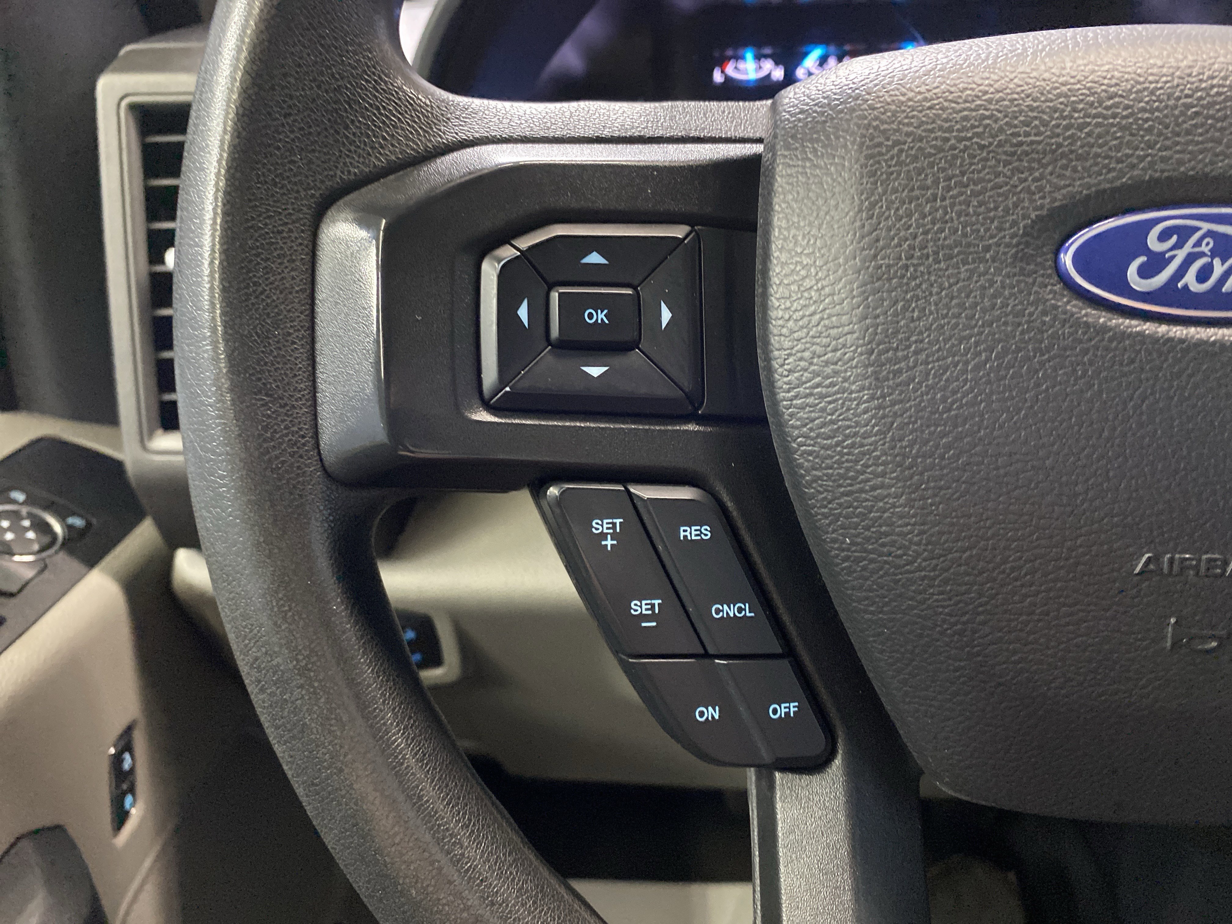 Used 2022 Ford F250 XL w/ STX Appearance Package image 17