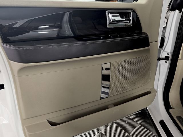 Used 2017 Lincoln Navigator L Reserve AWD/4WD image 14