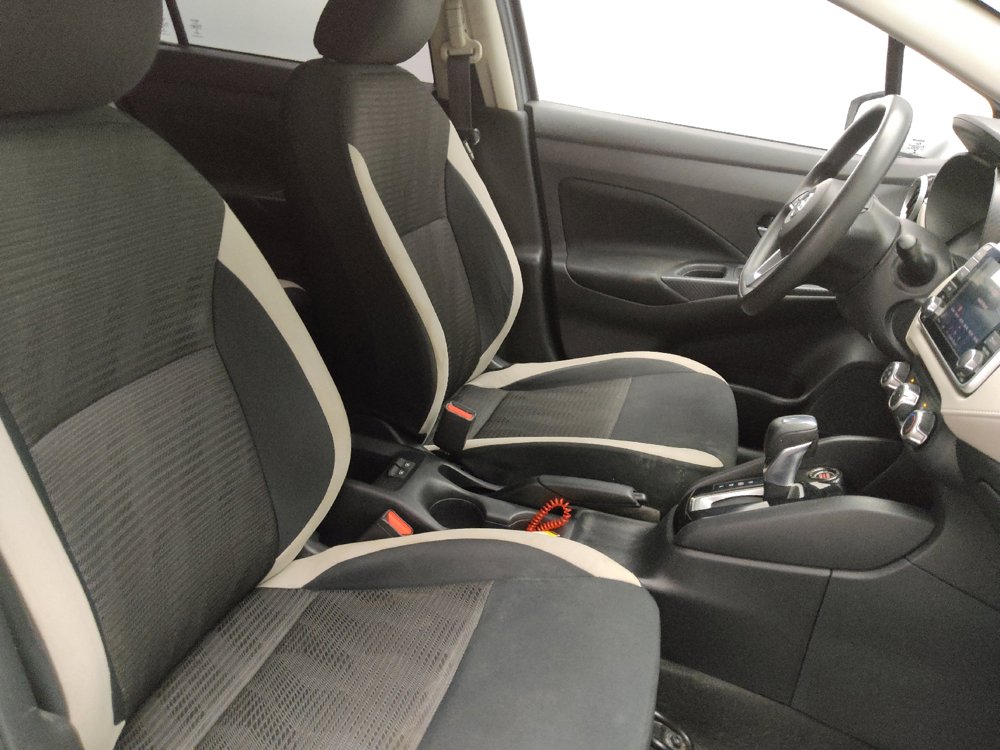 Used 2021 Nissan Versa SV FWD image 21