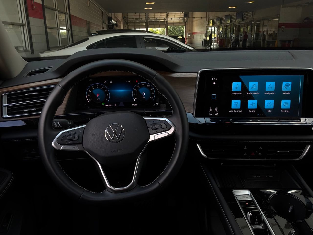 Used 2026 Volkswagen Atlas SE FWD image 16