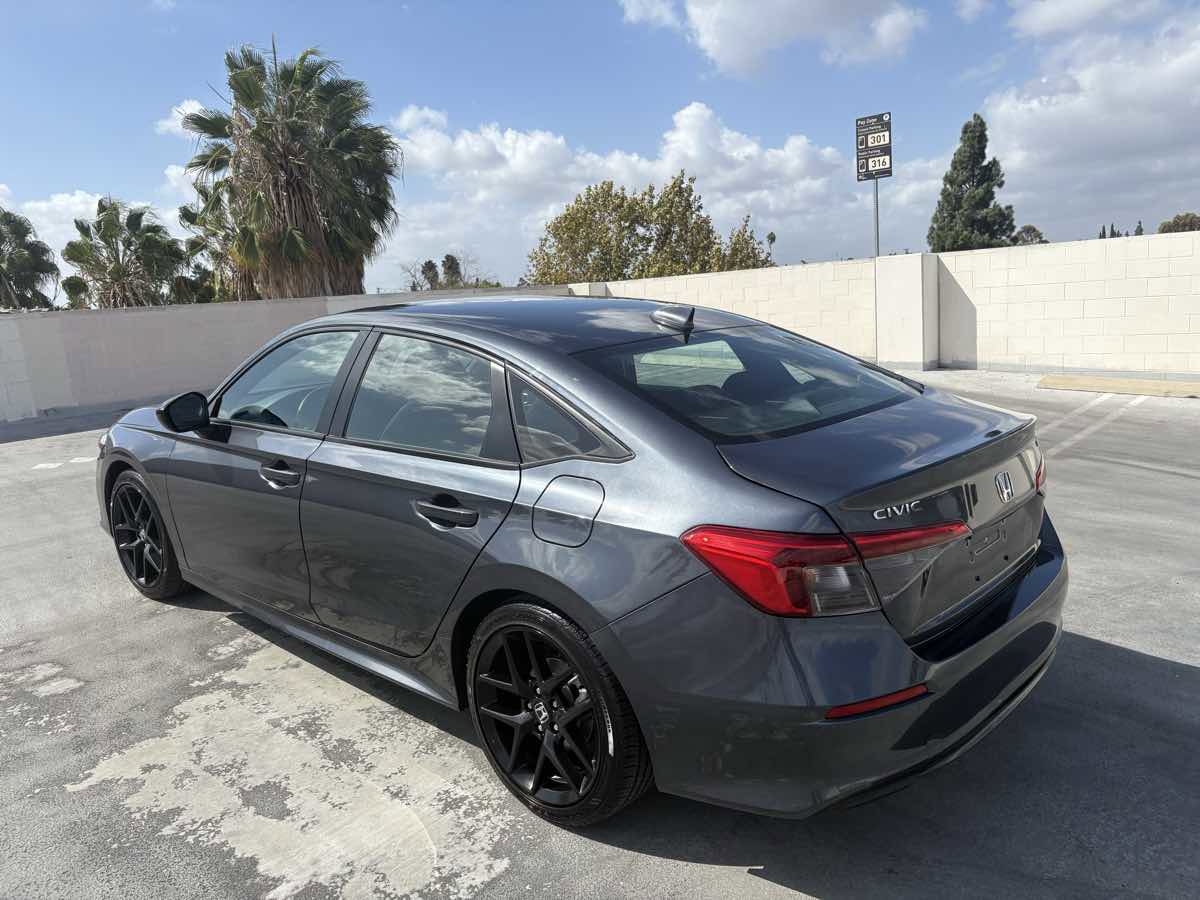 Used 2024 Honda Civic Sport image 10