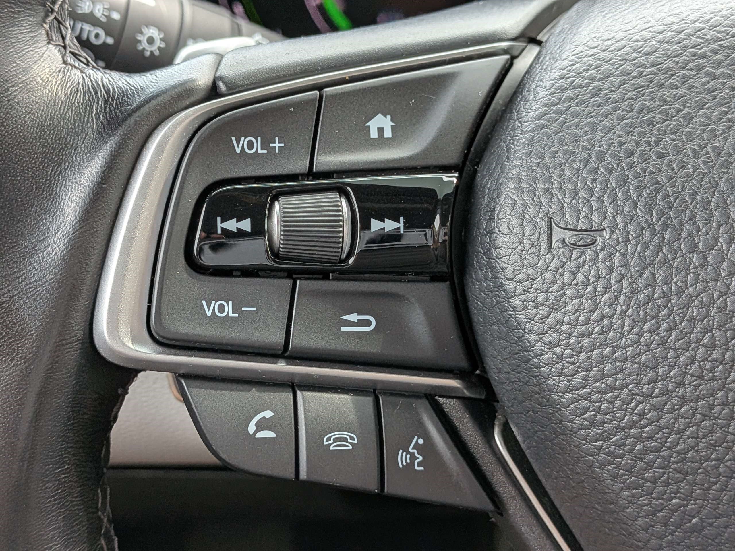 Used 2020 Honda Accord EX-L image 31