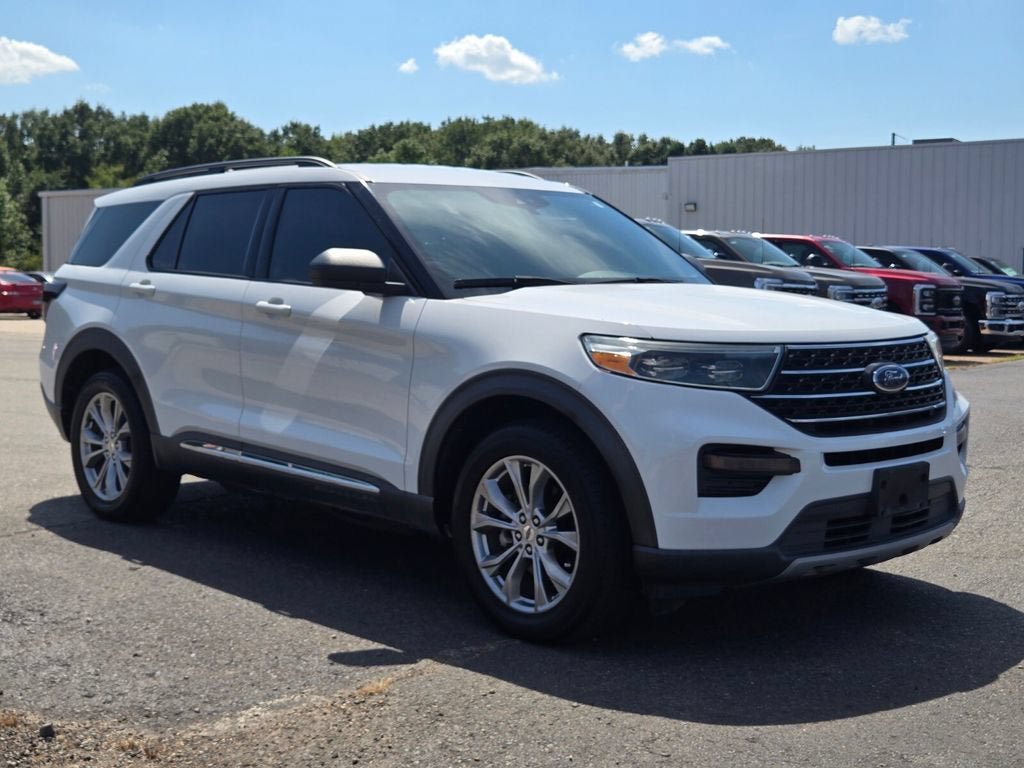 Used 2020 Ford Explorer XLT w/ Equipment Group 202A AWD/4WD image 7