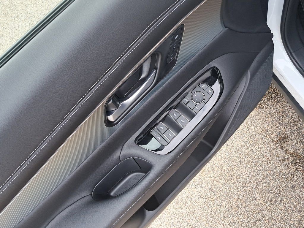 New 2025 Nissan Murano SL w/ Cargo Package image 12