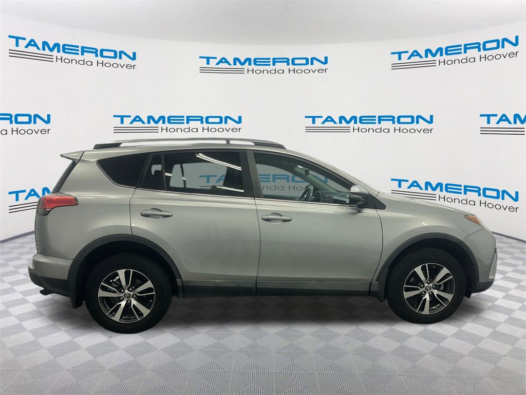 Used 2017 Toyota RAV4 XLE image 6