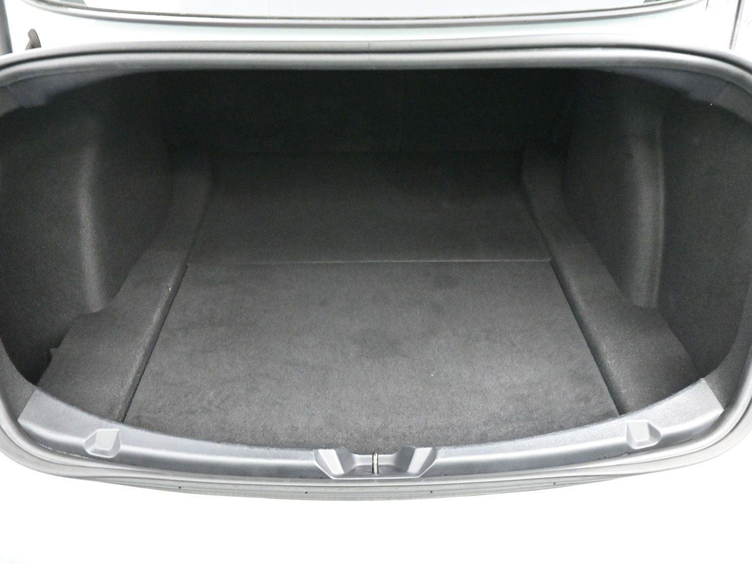 Used 2022 Tesla Model 3 Long Range image 9