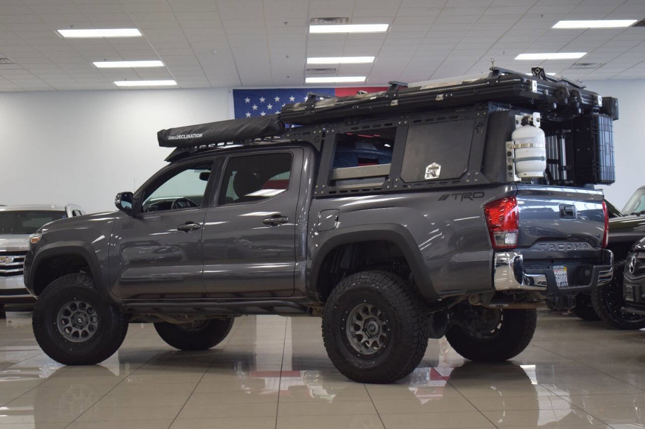 Used 2017 Toyota Tacoma TRD Off-Road image 19