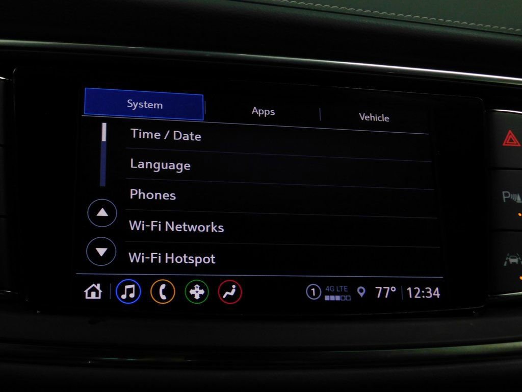 Used 2024 Buick Enclave Essence image 57