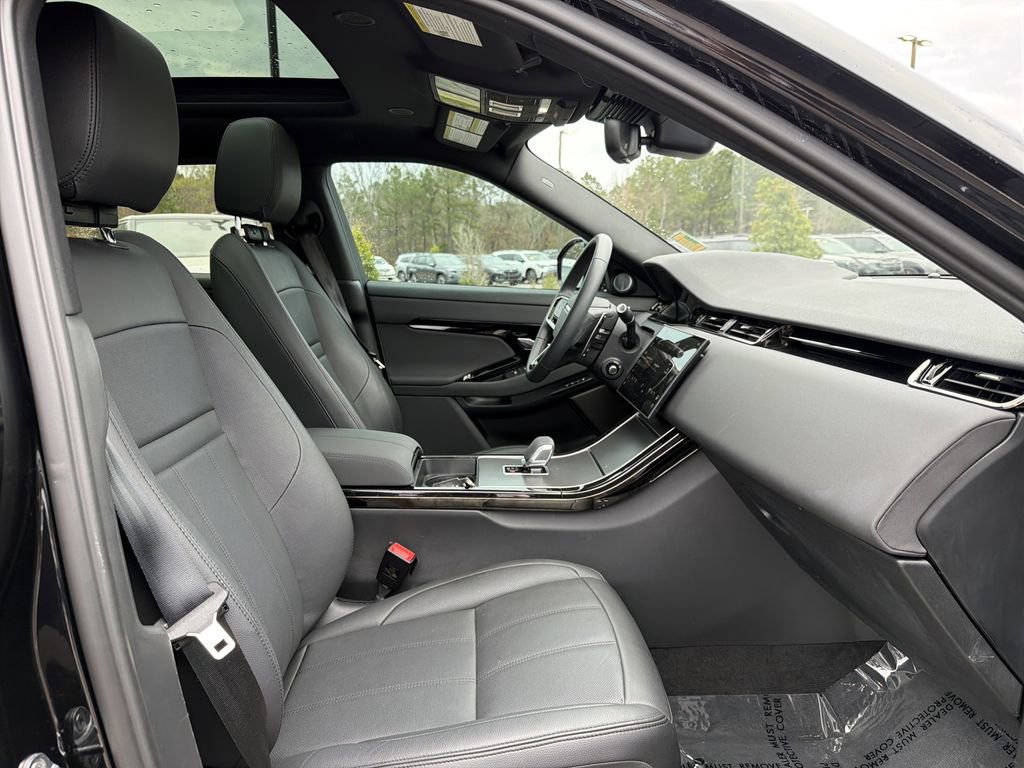 Used 2024 Land Rover Range Rover Evoque Dynamic SE image 17