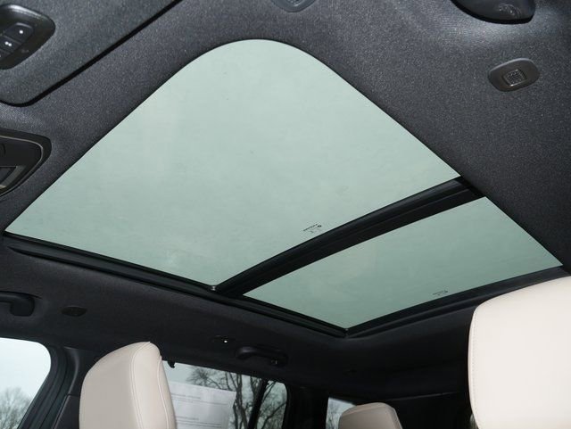New 2025 Jeep Grand Cherokee Limited w/ Luxury Tech Group II image 3