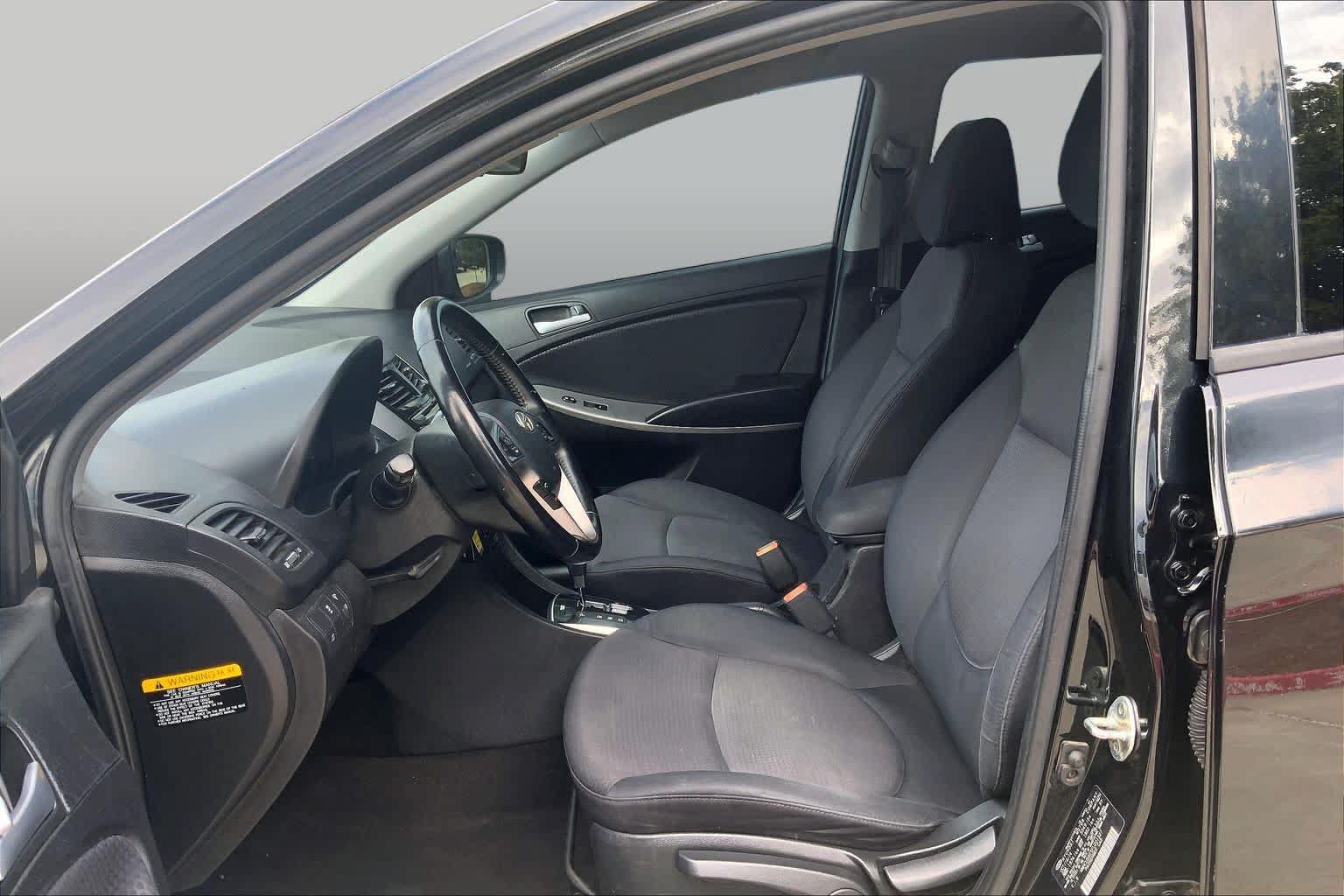 Used 2015 Hyundai Accent Sport FWD image 8