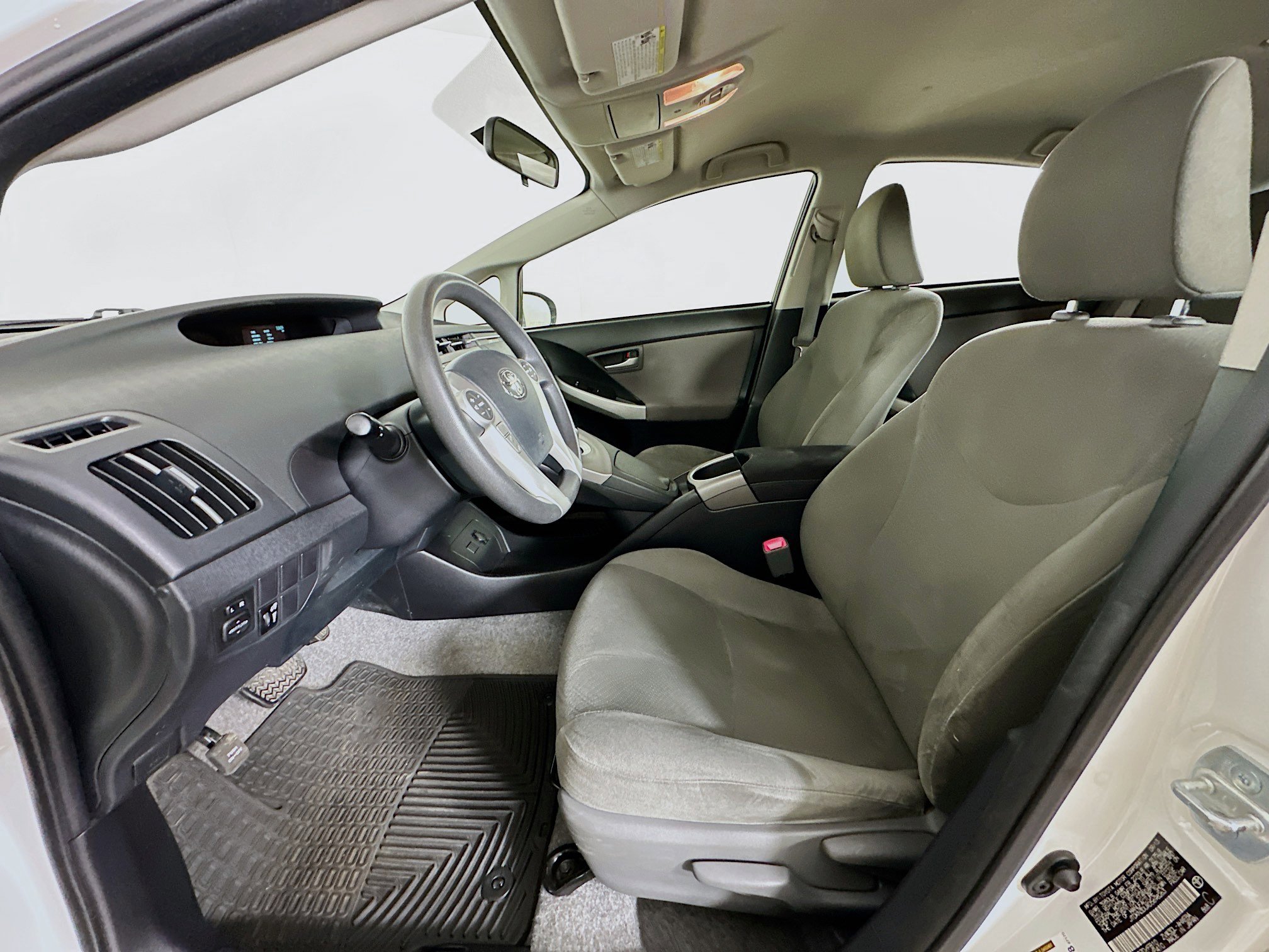 Used 2013 Toyota Prius Three image 13