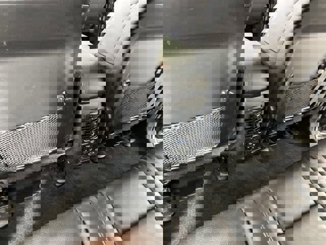 Used 2021 Jeep Grand Cherokee Limited w/ Luxury Group II image 44