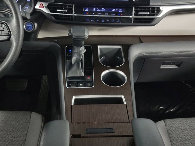 Used 2022 Toyota Sienna LE FWD image 25
