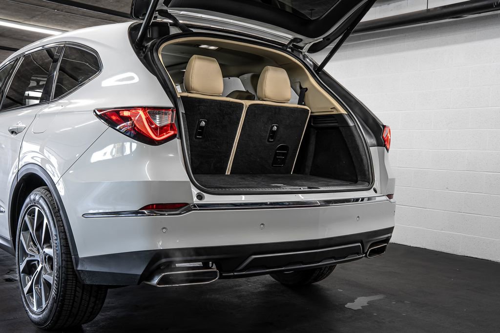 Used 2023 Acura MDX FWD w/ Technology Package image 17