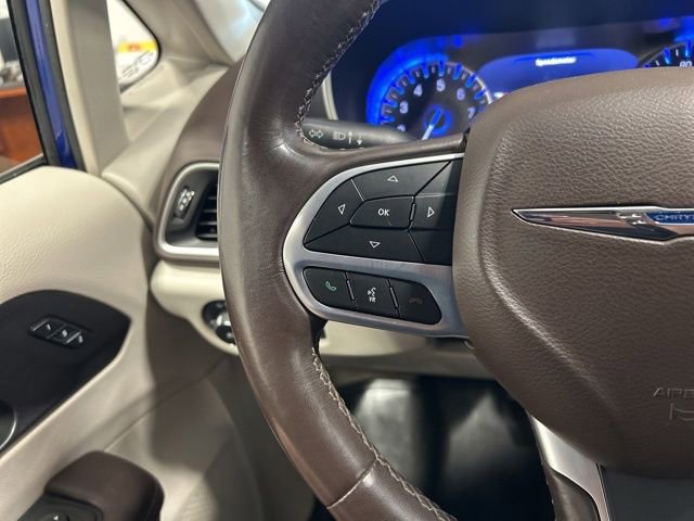 Used 2020 Chrysler Pacifica Touring-L Plus w/ Advanced Safetytec Group FWD image 27