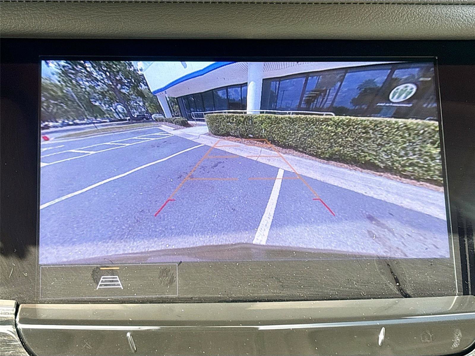 Used 2023 Cadillac XT6 Premium Luxury FWD image 15