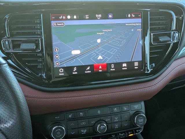 Used 2022 Dodge Durango R/T w/ Tow 'N Go Package AWD/4WD image 11