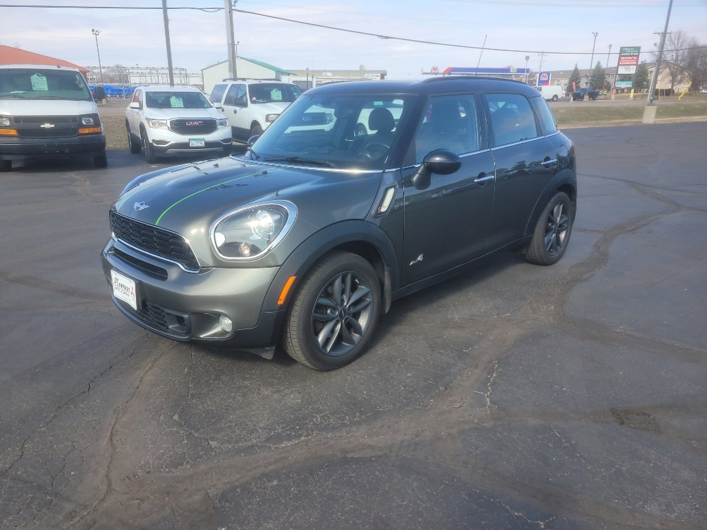 Used 2014 MINI Cooper Countryman S image 1