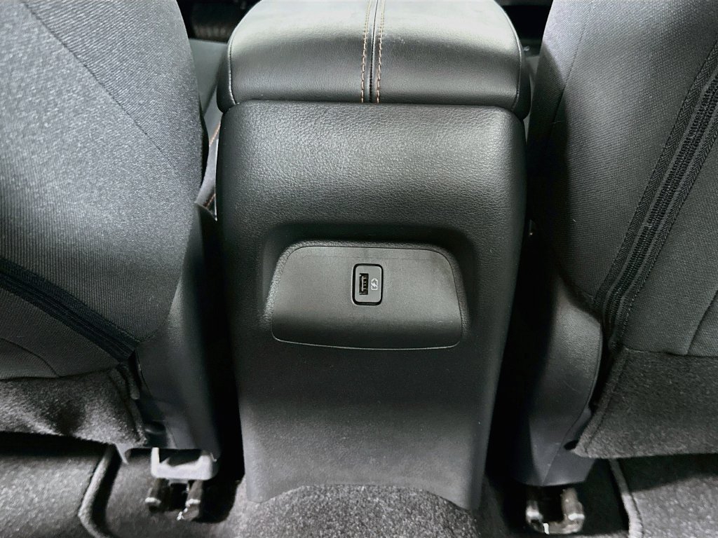 Used 2023 Nissan Sentra SR w/ Trunk Package FWD image 28