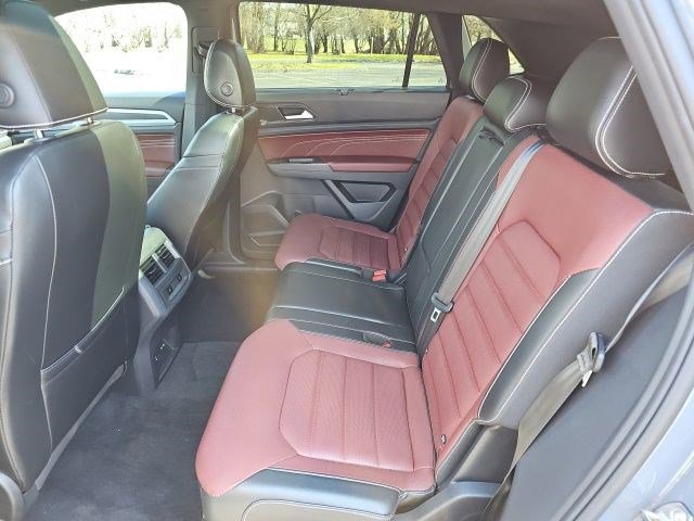 Used 2022 Volkswagen Atlas Cross Sport SEL Premium R-Line image 17