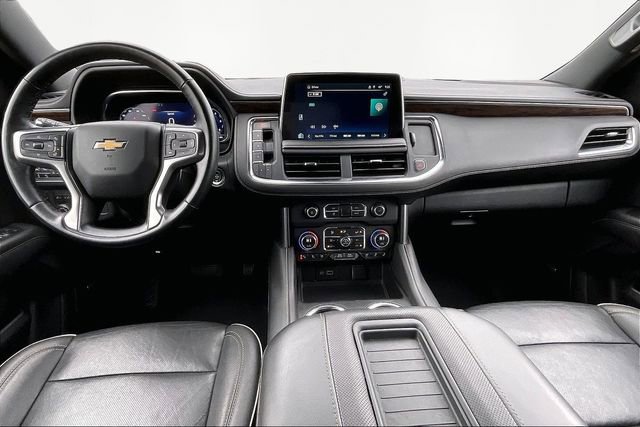 Used 2023 Chevrolet Suburban Premier image 7