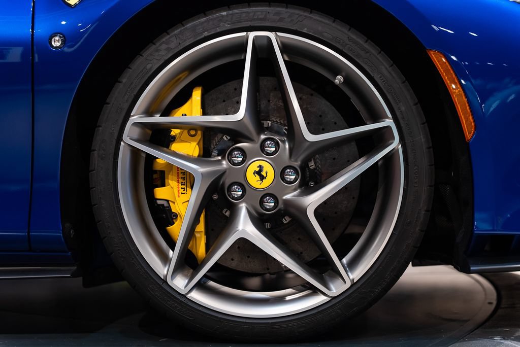 Certified 2021 Ferrari F8 Tributo RWD image 16