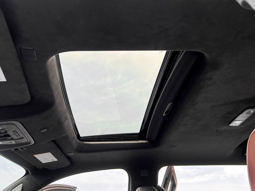 Used 2025 GMC Sierra 3500 Denali Ultimate image 8