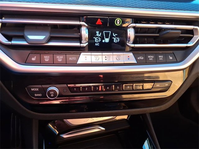 Used 2024 BMW X3 xDrive30i w/ Premium Package image 25